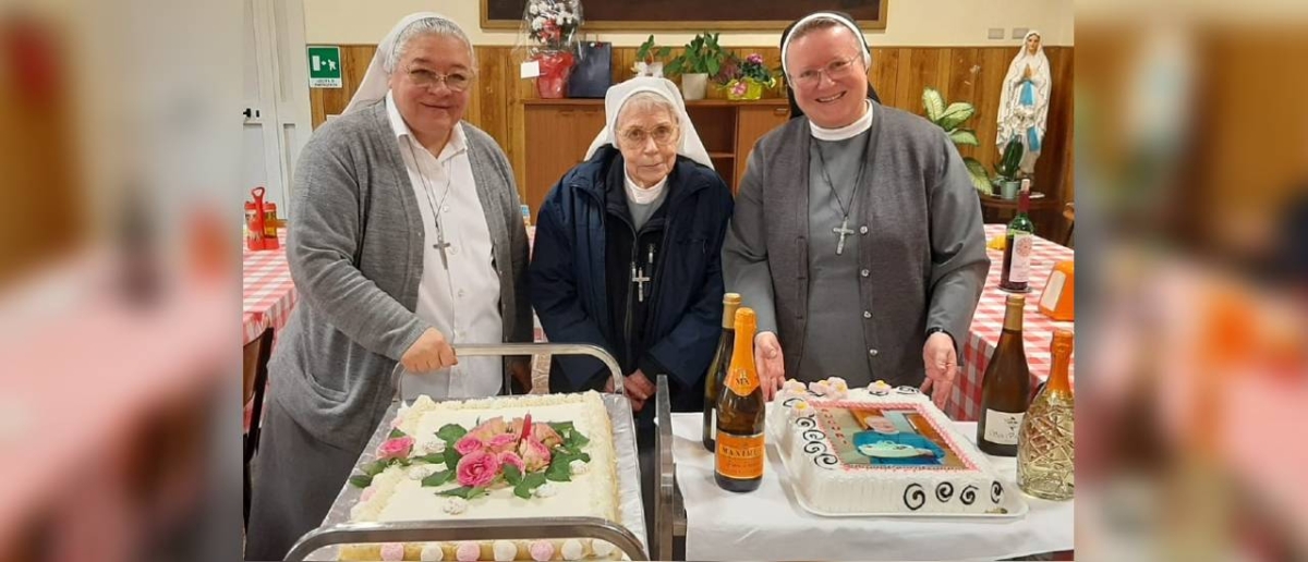 Tanti Auguri Madre M. Alicja!